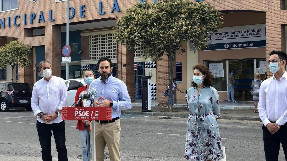 Rueda de prensa ofrecida hoy por los socialistas.