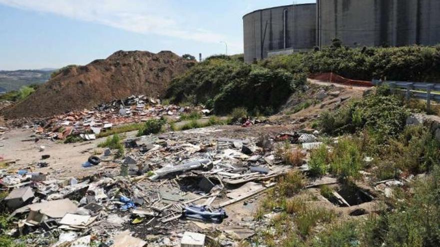 El Concello limpiará el terreno del poblado de Penamoa para convertirlo en  un jardín - La Opinión de A Coruña