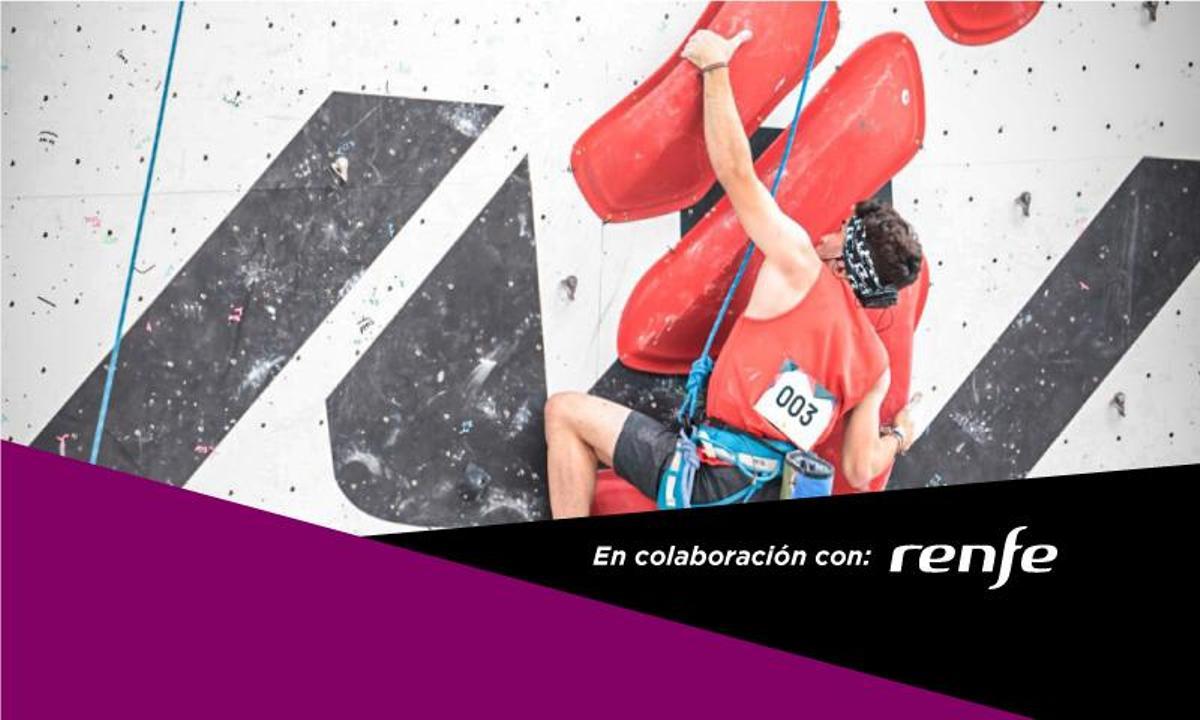 Guillermo Pelegrín, escalando en una prueba de Dificultad.