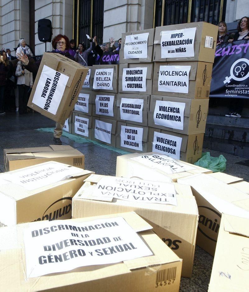 Manifestación contra la violencia machista en Zaragoza