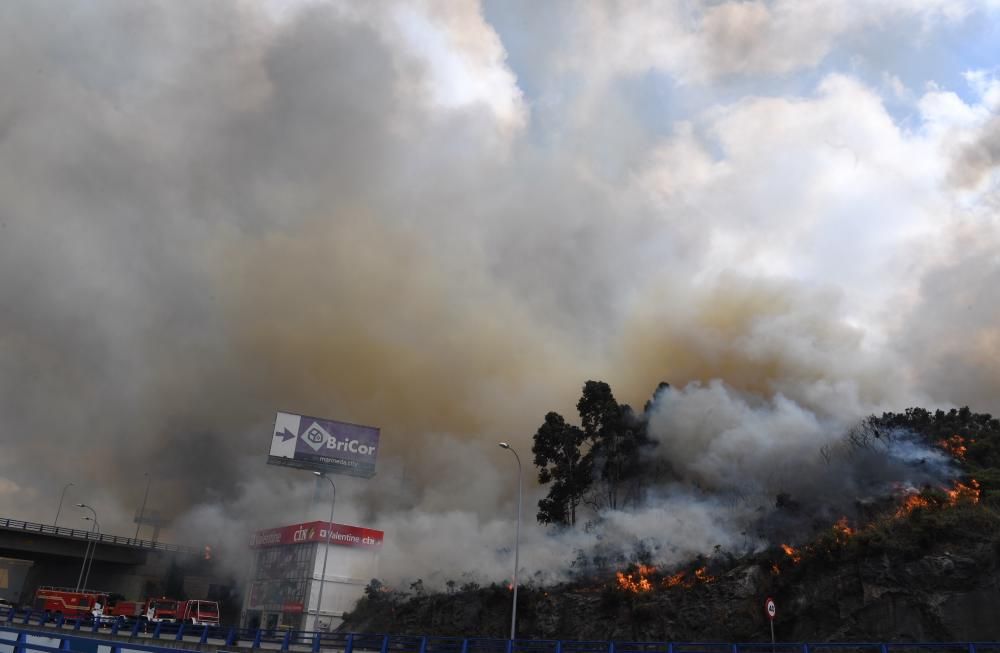 Incendio forestal en As Rañas