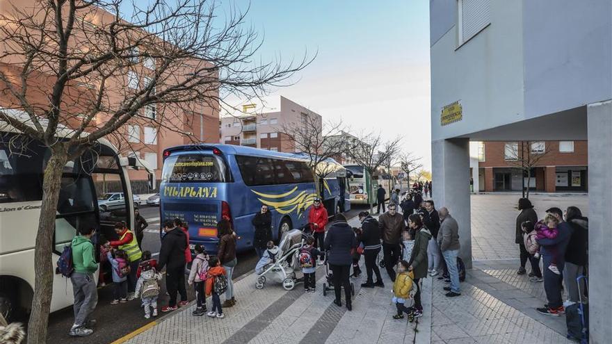 La Junta contrata a 15 empresas para garantizar el transporte escolar a partir del lunes