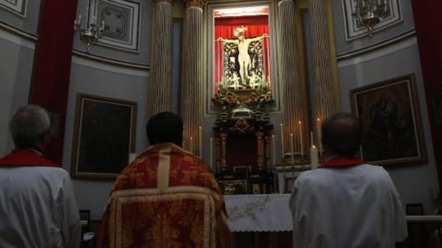 El Santísimo Cristo luce sus colores originales.