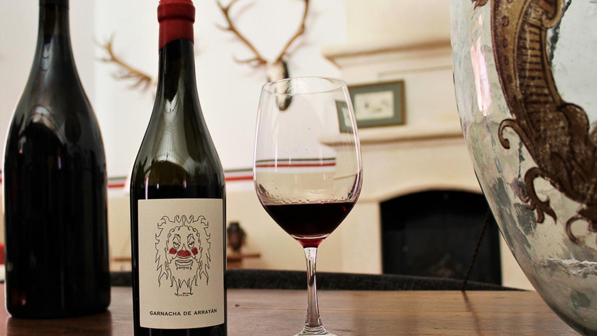 Esta uva garnacha es el germen de un tinto sumamente elegante marcado por toques minerales.