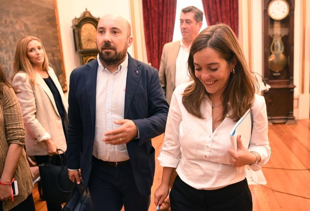 La alcaldesa Inés Rey da a conocer el reparto de áreas de Gobierno.