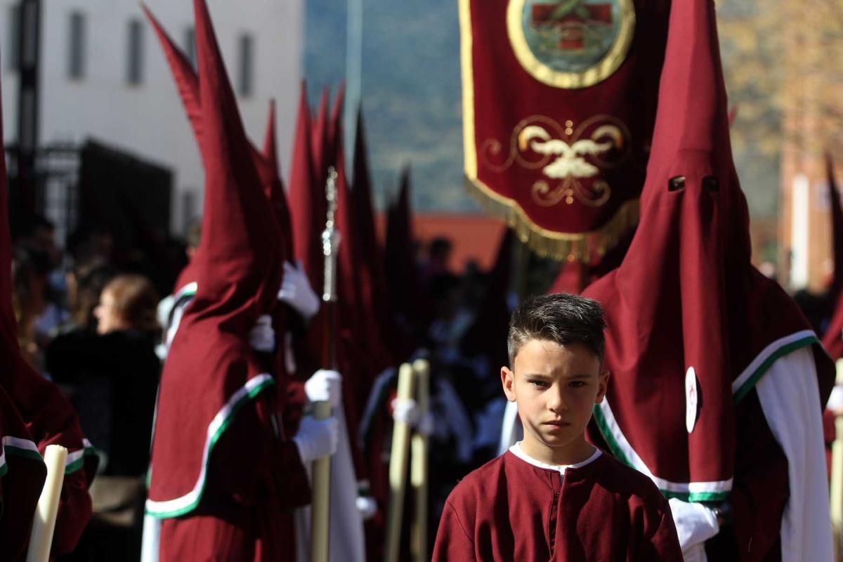 El fervor de Las Palmeras se ensalza con la hermandad de la Piedad