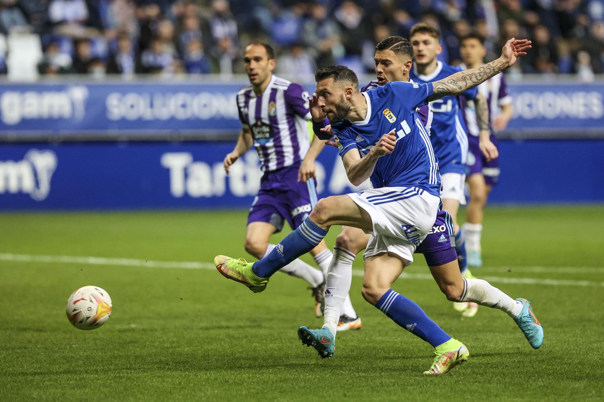 Las mejores imágenes de la victoria del Real Oviedo ante el Valladolid