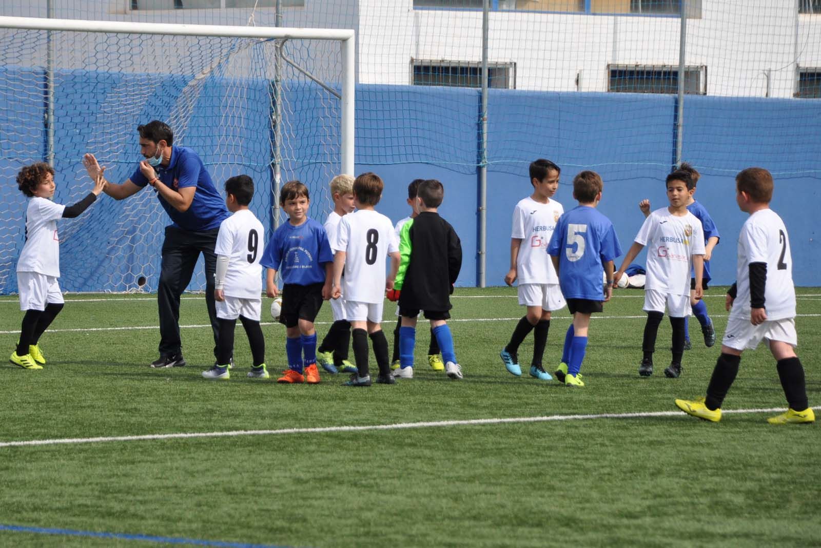 El fútbol base vuelve a sonreír