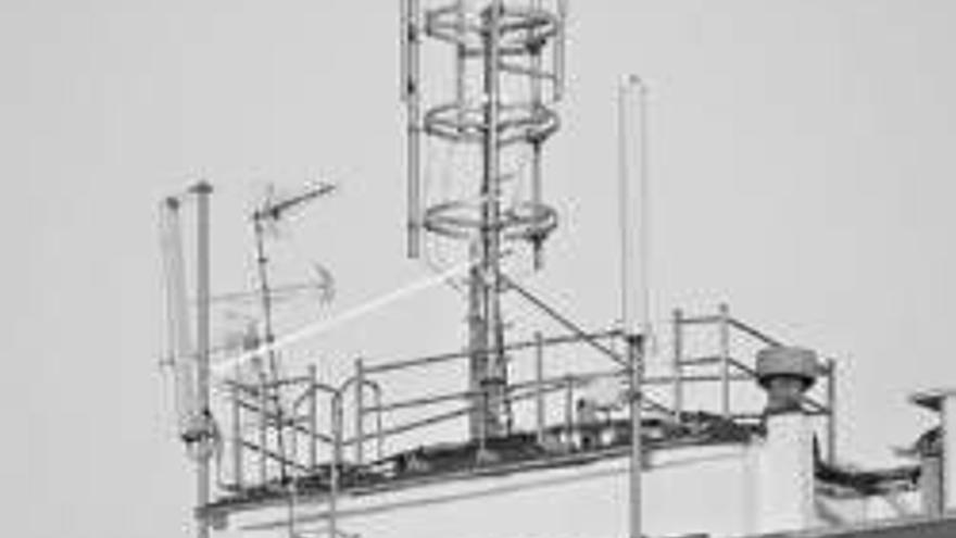 Villafranca regula la instalación de antenas de telefonía móvil