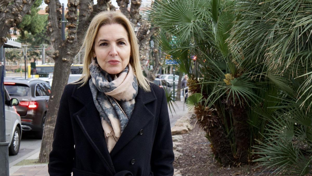 Beatriz Domínguez-Gil, directora de  la ONT, este martes en una calle de Murcia.