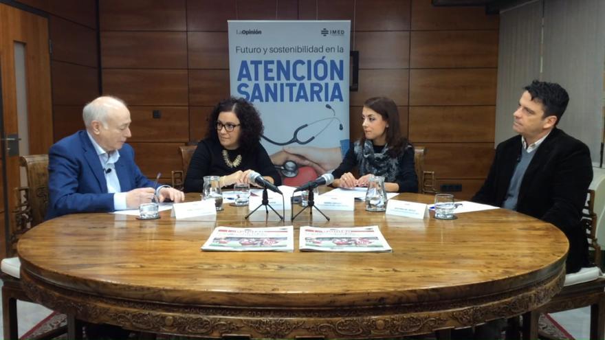 Mesa de expertos 'Futuro y sostenibilidad en la atención sanitaria' (Resumen 1)
