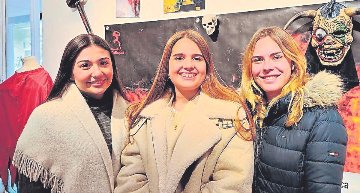 Neus Nicolau, Maria del Mar Morey y Marta Serra Ses Xaferderes. Neus Nicolau, Maria del Mar Morey y Marta Serra Ses Xaferderes.