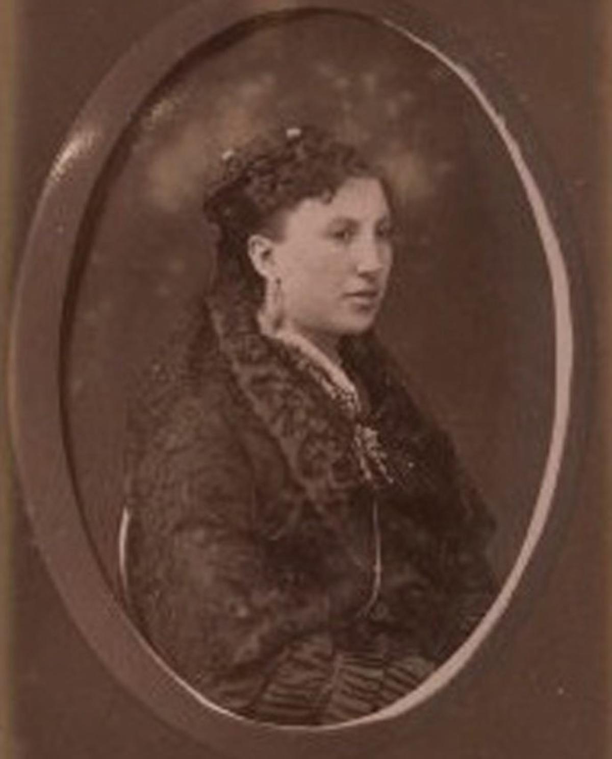 Retrato de mujer de María Rodríguez.