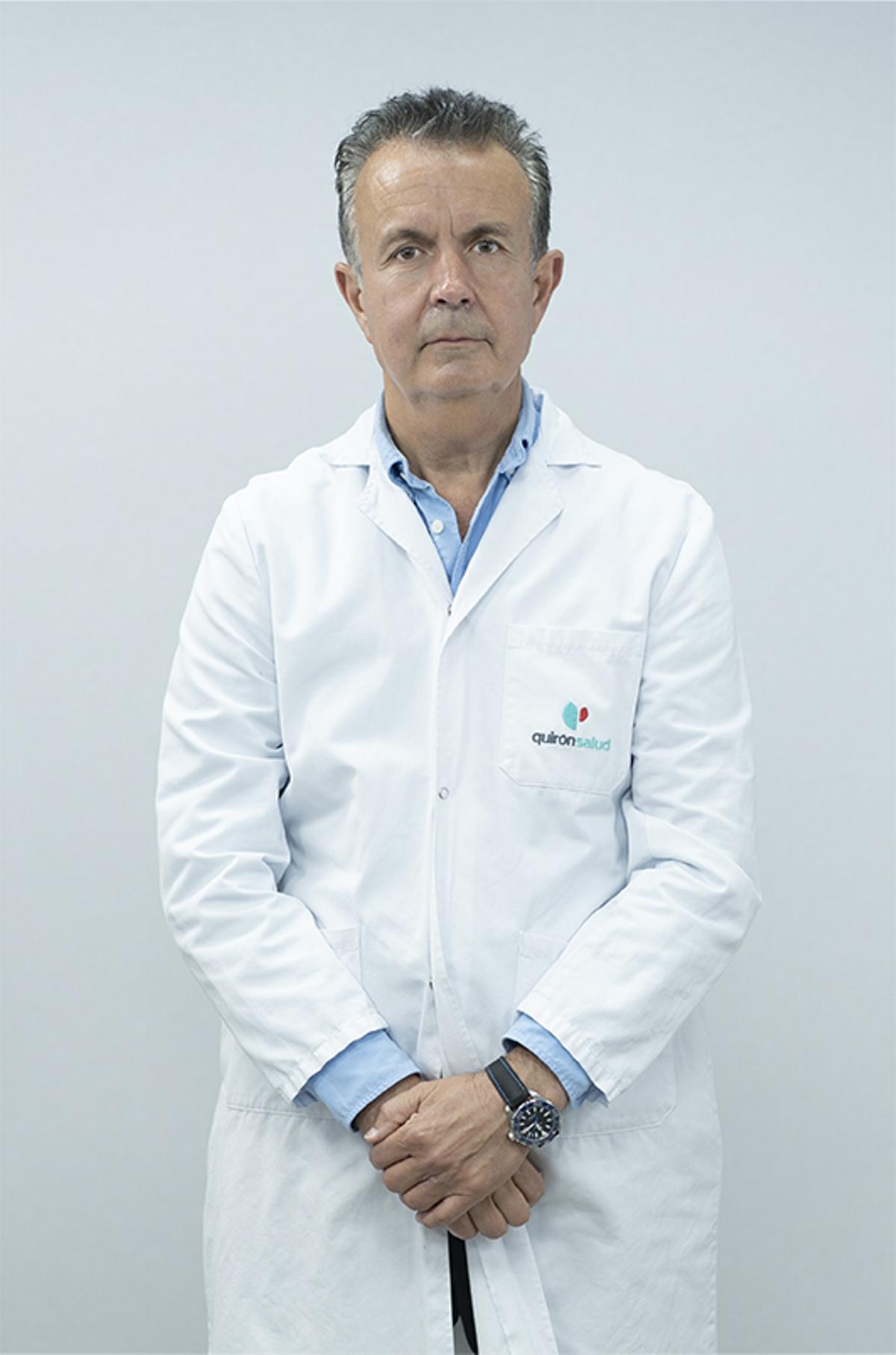 El doctor Juan Antonio Luján, jefe del Servicio de Cirugía General y del Aparato Digestivo de Quirónsalud Murcia