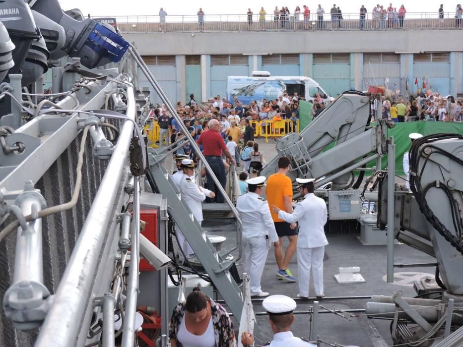 Jornada de puertas abiertas en Águilas con la Armada