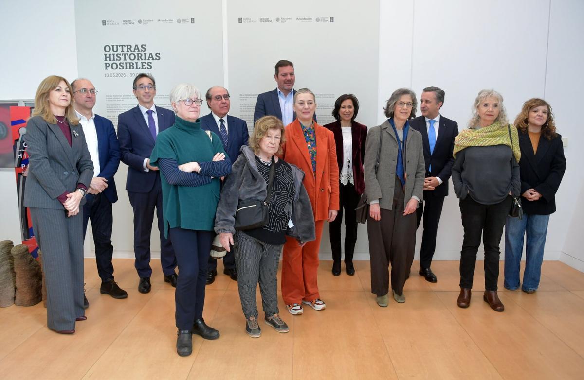 La muestra reivindica la obra gallega contemporánea de seis mujeres artistas nacidas en los 50: Ana García Pan, Emilia Guimeráns, Anne Heyvaert, Tusi Sandoval, Blanca Silva y Laura Terré.