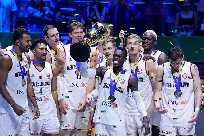 Alemania dio el golpe en el Mundial de baloncesto. 10 de septiembre de 2023. Los germanos alcanzaron su consagración por primera vez en su historia tras eliminar en semifinales a Estados Unidos y vencer a Serbia en la final por 83 a 77 en el Hall of Asia de Manila, en Filipinas.