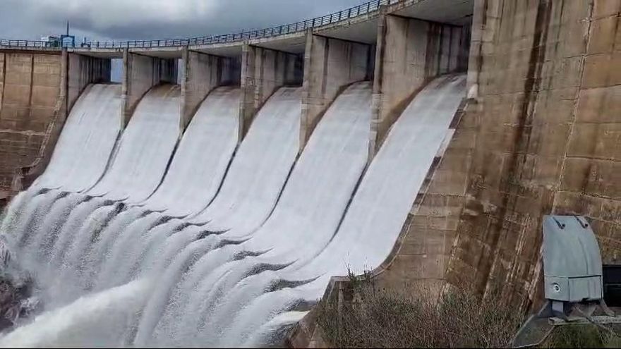 Las espectaculares imágenes del desembalse de Melonares, el pantano más grande de la provincia