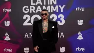 El mensaje viral de Rauw Alejandro a Rosalía en los Latin Grammy: “Se fue”