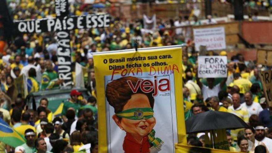 Multitudinaria marcha contra Dilma Rousseff en Sao Paulo