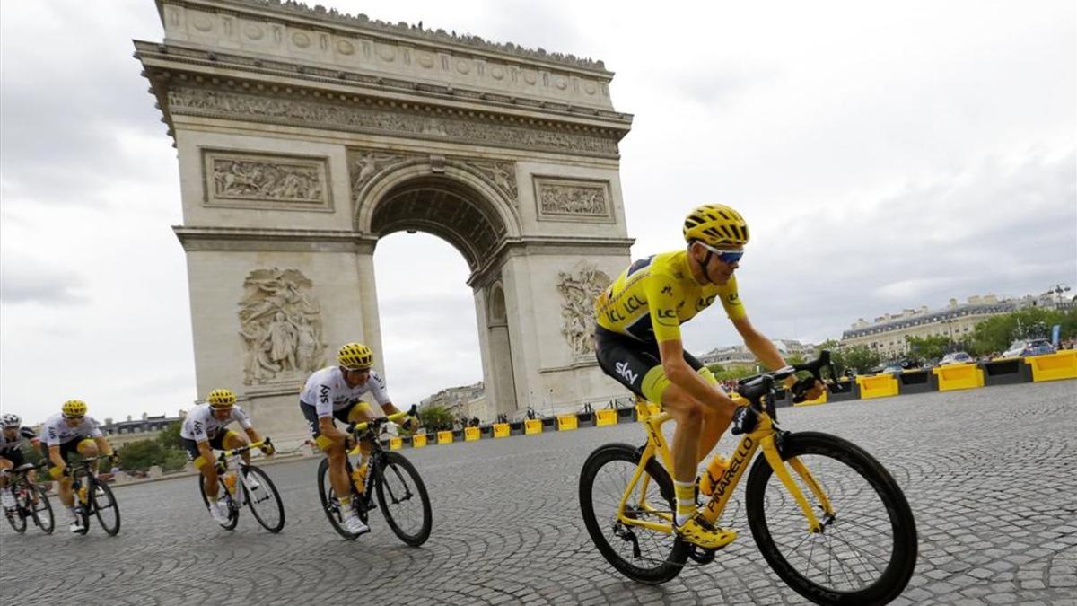 Froome aspira a entrar en el club de los pentacampeones del Tour