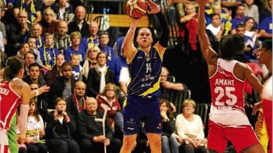 La potent aler ucraïnesa Alina Iagupova és el principal referent anotador del Castors Braine de Bèlgica.