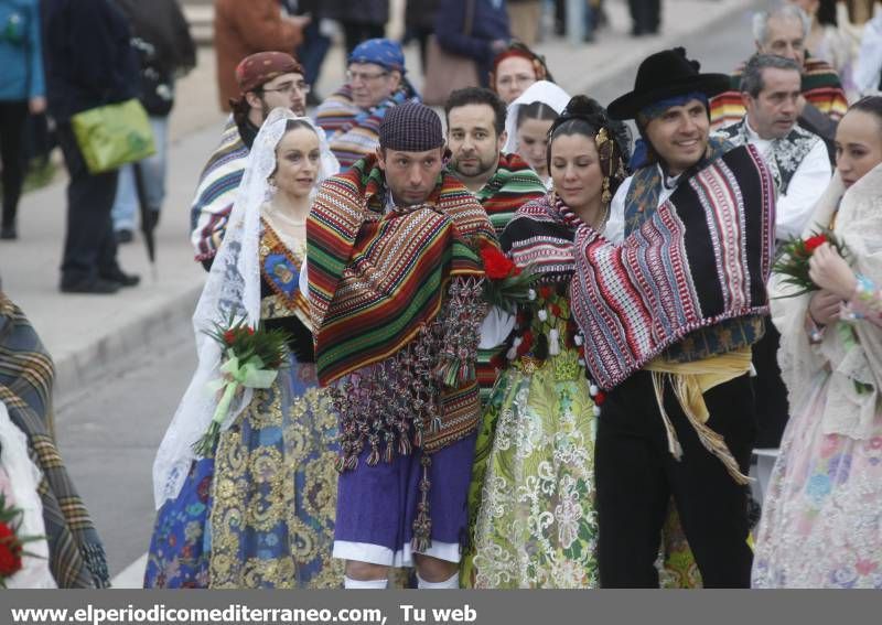 Galería de fotos --  La Ofrenda de Flores pudo con el frío y el viento