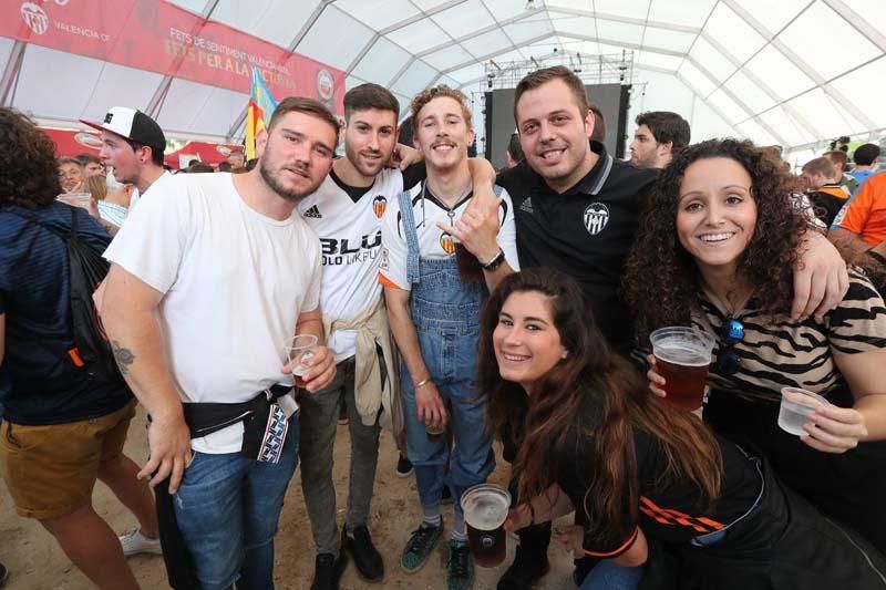 Fan zone del Valencia CF en el viejo cauce del río