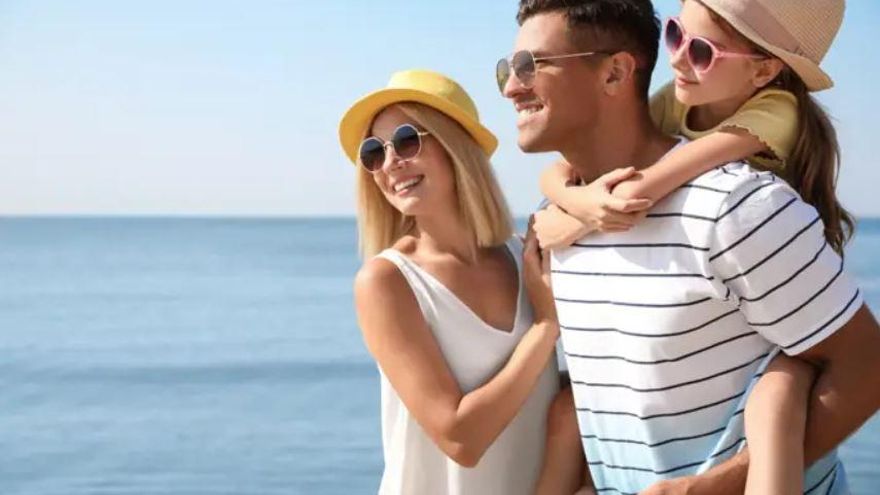 Lo que debes saber a la hora de proteger tus ojos del sol en verano