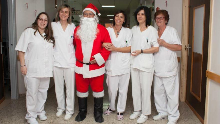 El Hospital General de Elche se sumerge en la Navidad con numerosas actividades