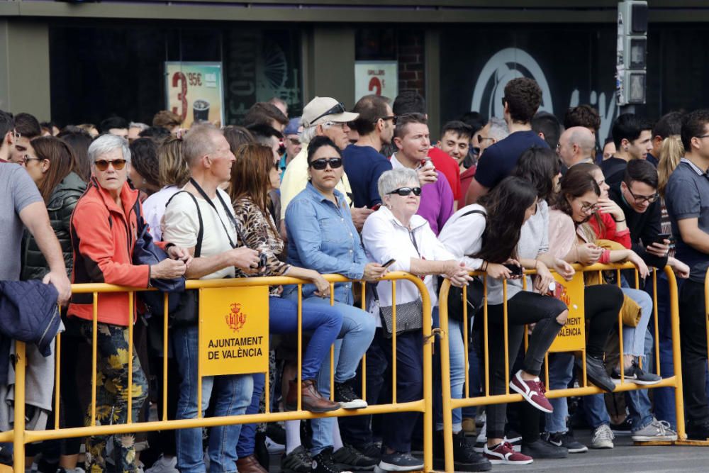 Búscate en la mascletà del 5 de marzo