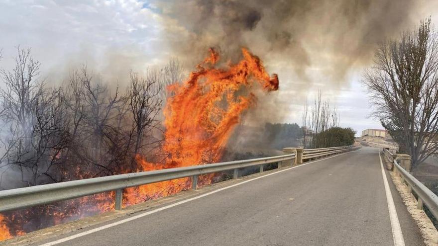 Un ‘descuido’ causa un incendio en Letux