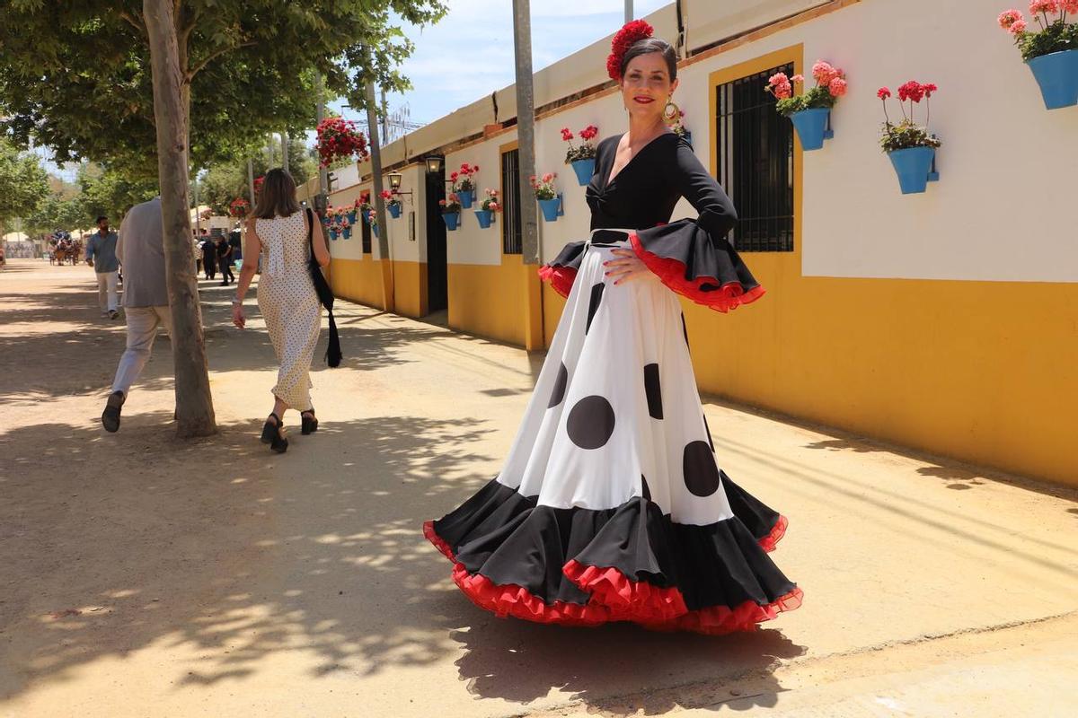 Trajes de gitana en el martes de Feria Trajes de gitana en el martes de Feria