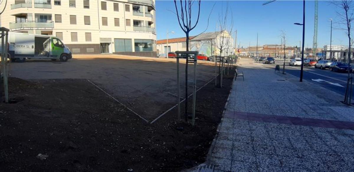 Nueva zona de estacionamiento en Miralbueno