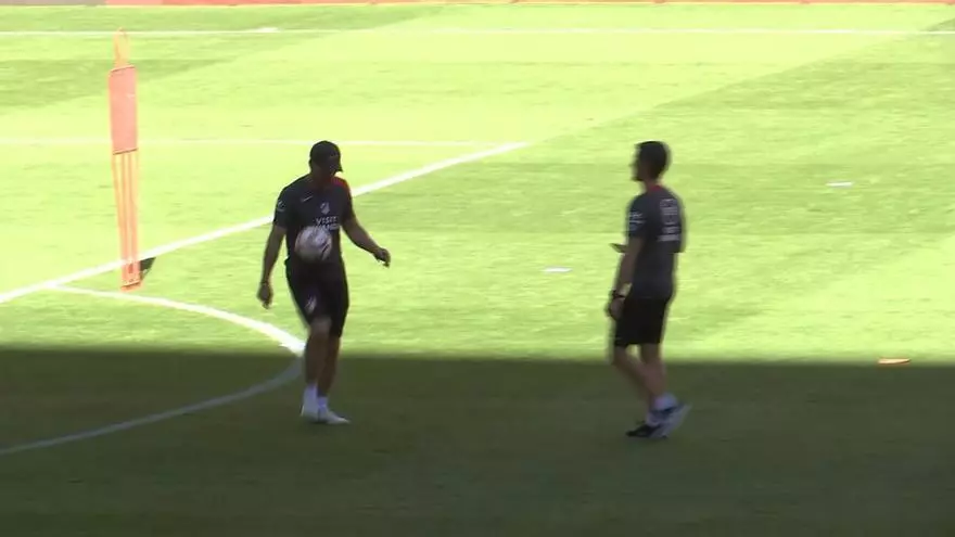 El entrenamiento del Atlético de Madrid antes de la final de Copa de mañana