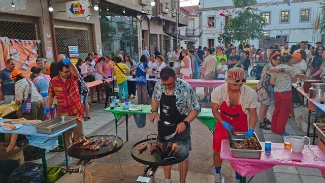 Un instante de la «Espetada Musical» celebrada ayer en la segunda jornada de las Festas de Verán de Silleda. |