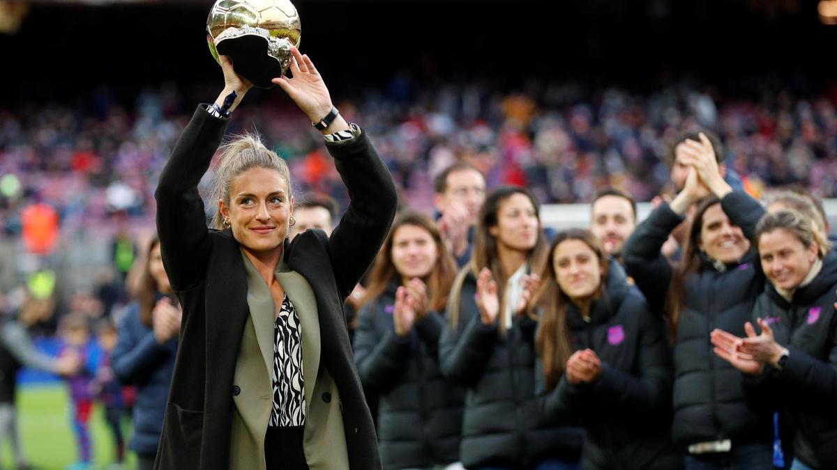 La jugadora del Barça, Alexia Putellas, balón de oro como mejor jugadora de fútbol del mundo para la revista France Football.