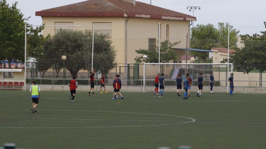 Un entrenamiento ayer por la tarde del campo de L&#039;Ermita .