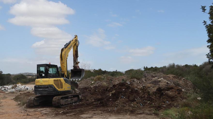 Santanyí: Así avanza la limpieza del solar para construir un nuevo punto verde