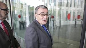 El alcalde de Lleida, Àngel Ros, en la Ciudad de la Justicia cuando fue a declarar el pasado 1 de octubre.