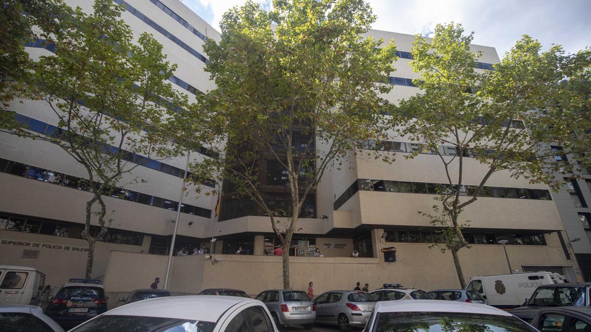 La sede de la Jefatura de la Policía Nacional en Palma.
