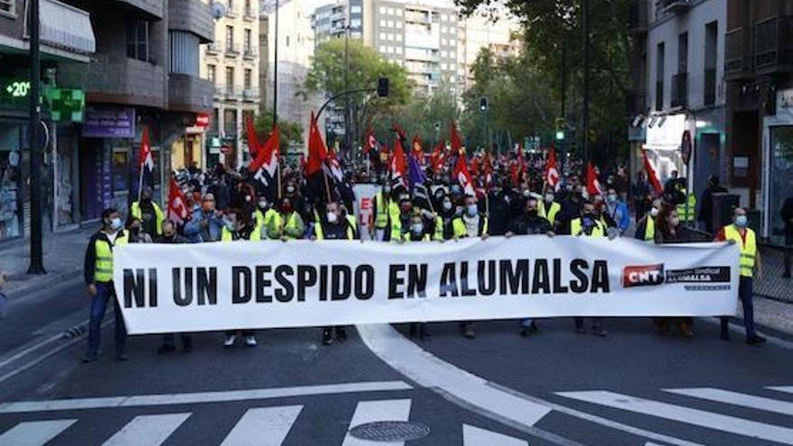 La huelga indefinida de Alumalsa comenzará el próximo lunes