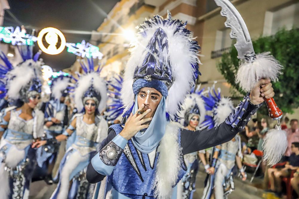 Espectacular entrada de Mora de las fiestas de Almoradí 2019