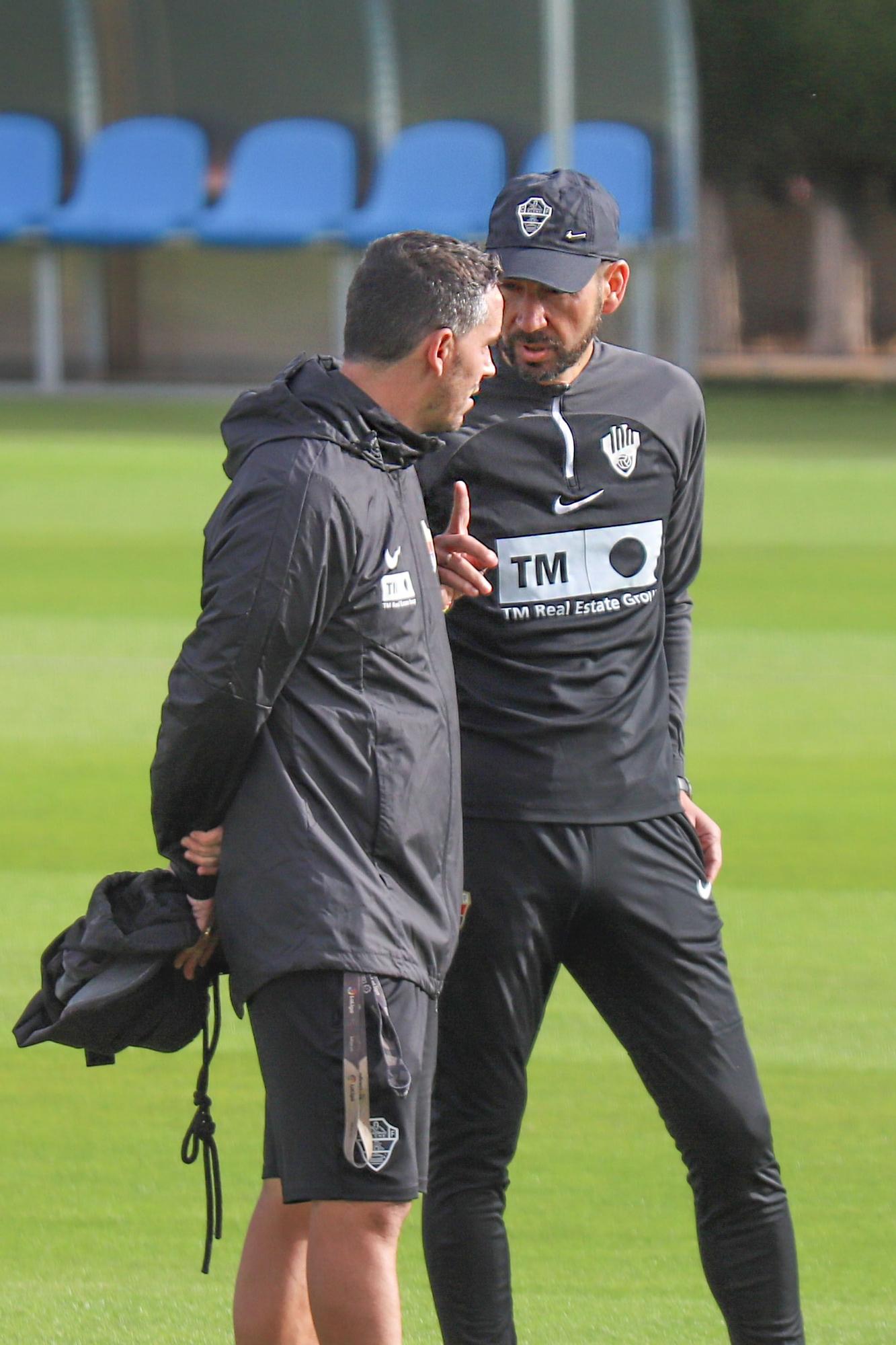 Primer entrenamiento de Machín como entrenador del Elche CF