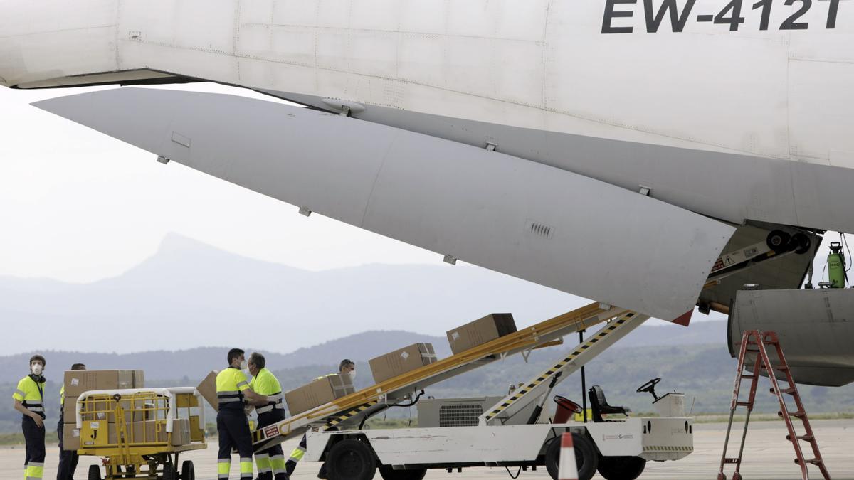 Operativa de transporte de material sanitario procedente de China en plena pandemia.