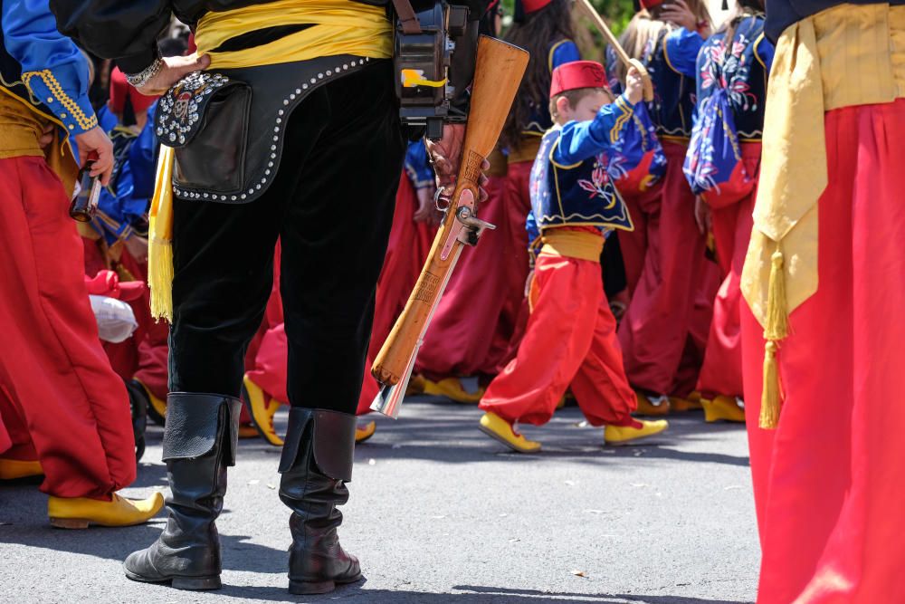 Traslado del santo en los Moros y Cristianos de Elda