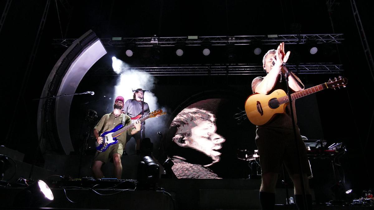 Oques Grasses al festival Sons del Món de Roses 2025.