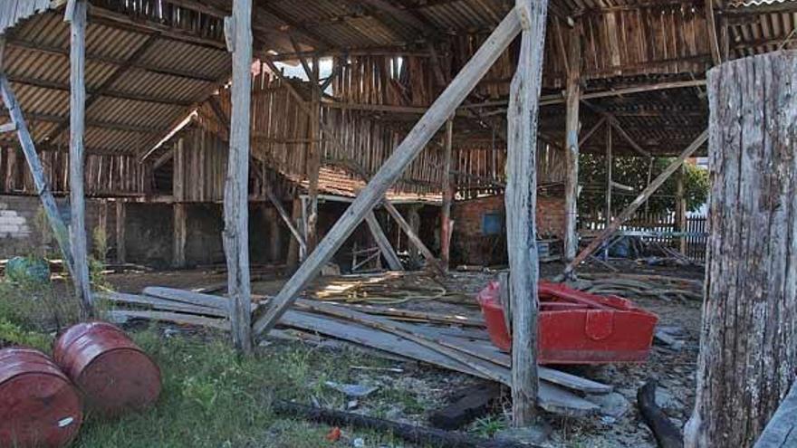 Imagen de las instalaciones del antiguo astillero de Purro, ubicado en la Banda do Río.