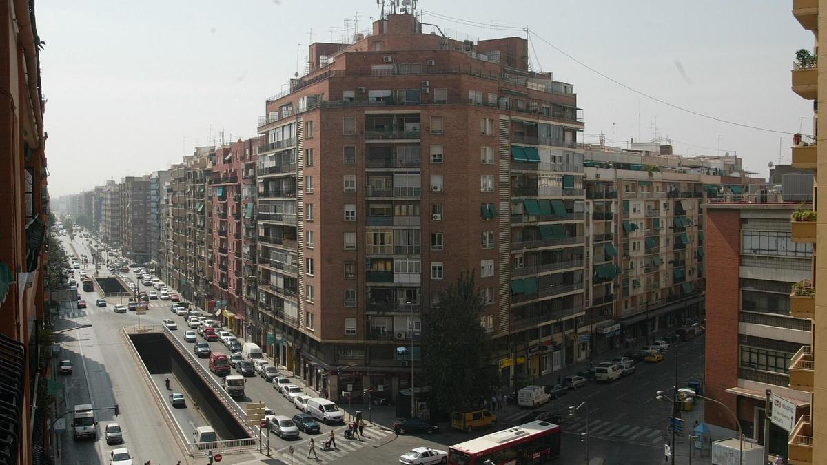 La avenida Pérez Galdós con el túnel de tráfico que la atraviesa