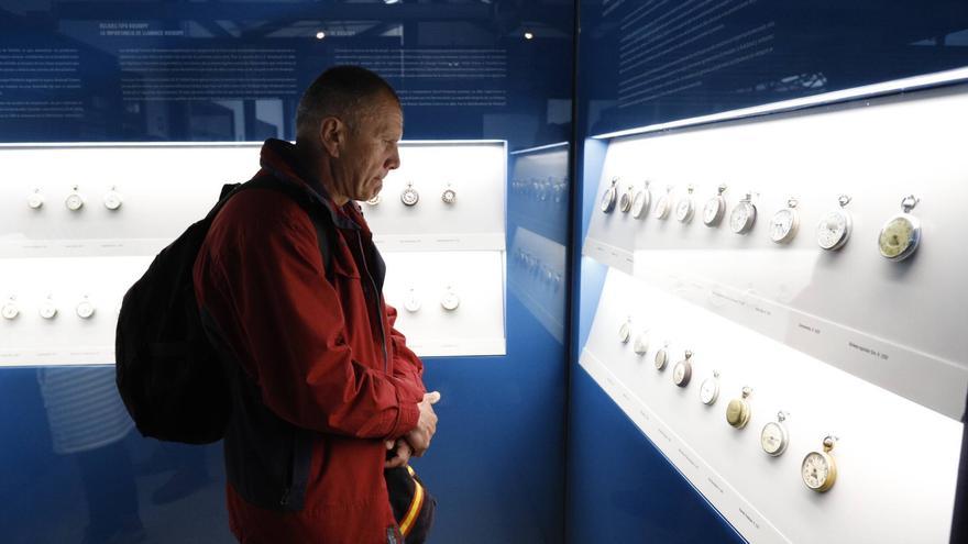 Así es la nueva exposición sobre relojes ferroviarios en el Museo del Ferrocarril (en imágenes)